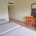 Juanita 3*