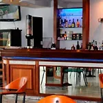 Juanita Hotel 3*