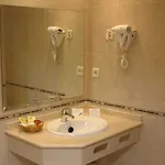 Hotel Juanita O Grove