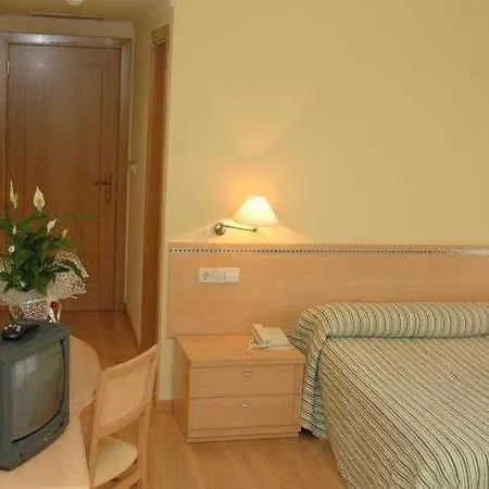 Juanita מלון או גרובה