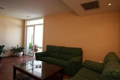 Juanita 格罗韦